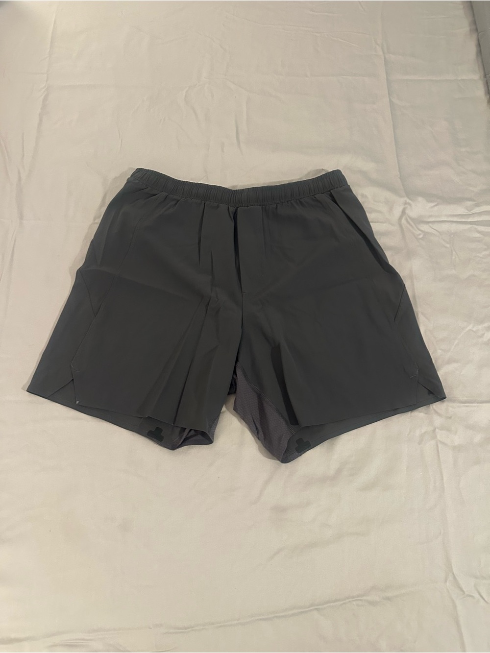 Lululemon Dark Grey M All Terrain 7” shorts